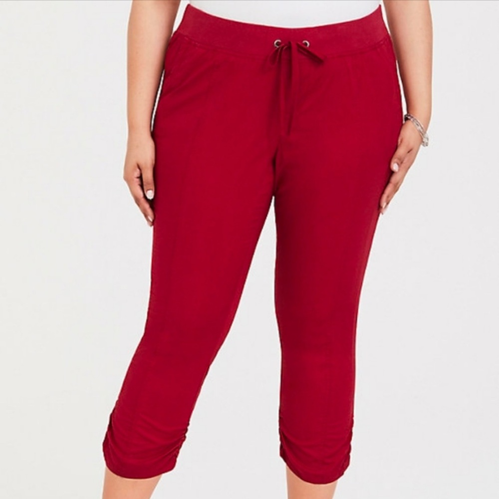 Torrid Summer Wine Ruched Poplin Crop Red NEW  Brand new with tags! 10